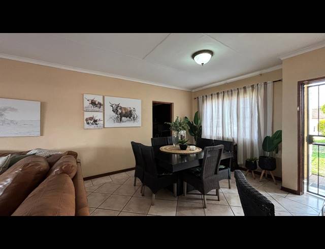 3 BEDROOM HOUSE TO LET IN STONEHENGE